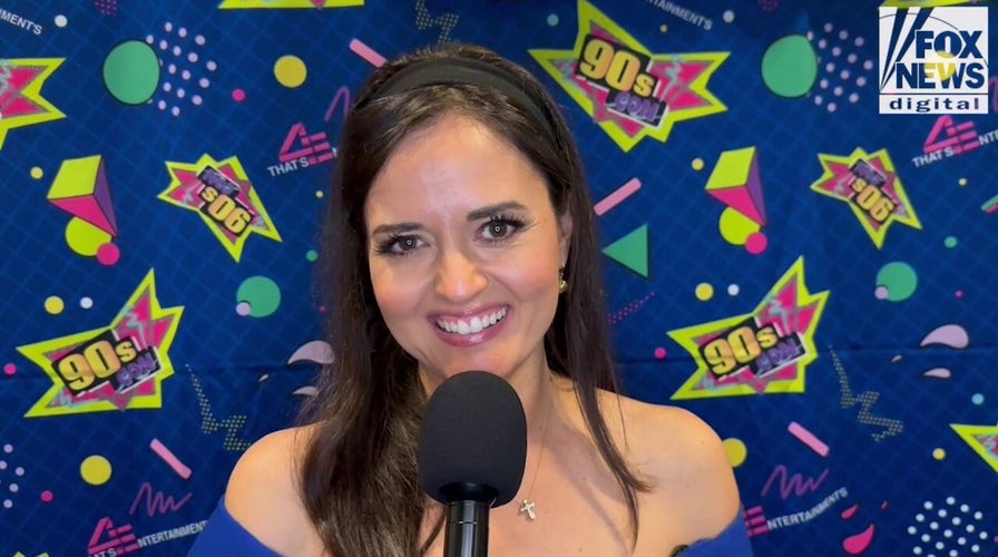 ‘The Wonder Years’ star Danica McKellar reveals teen love triangle with Candace Cameron Bure and ‘Growing Pains’ star