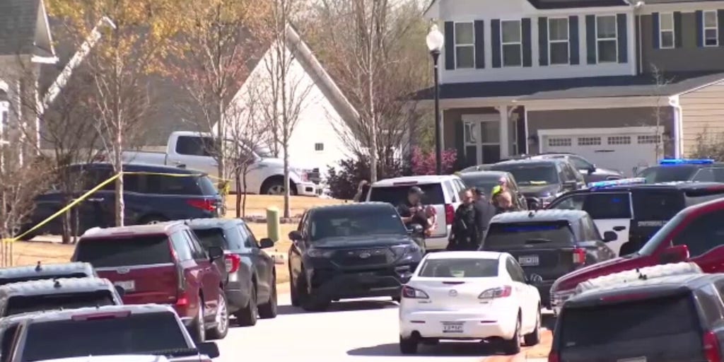 Former Bloomberg manager, wife and daughter found dead in SC home