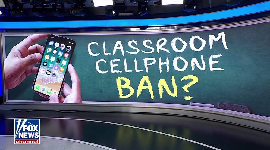 New York weighing cellphone ban in classrooms