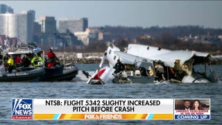 Crews continue recovering debris from DC plane crash - Fox News