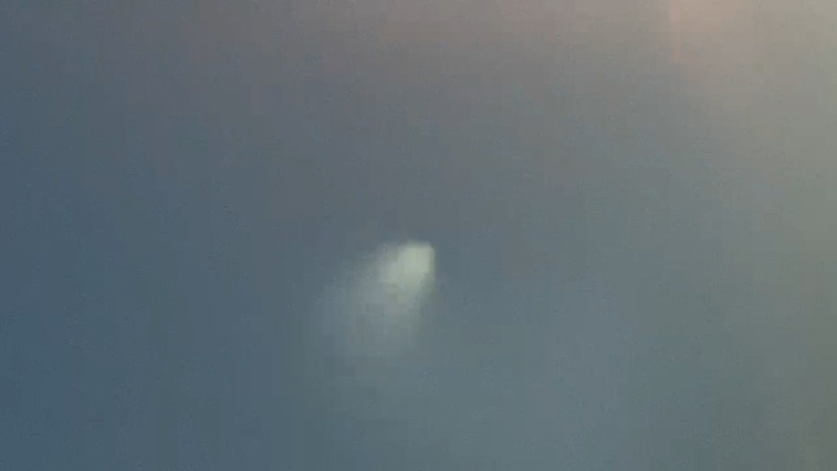 Twitter lights up with UFO talk after light seen in Florida sky, turns