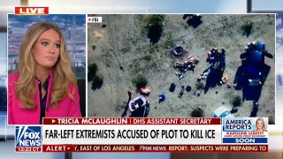Tricia McLaughlin advierte sobre una «campaña de terror» contra ICE frustrarse un complot terrorista en Nochevieja.