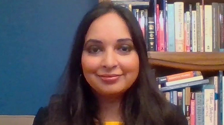 How can convalescent plasma help treat COVID-19 patients?