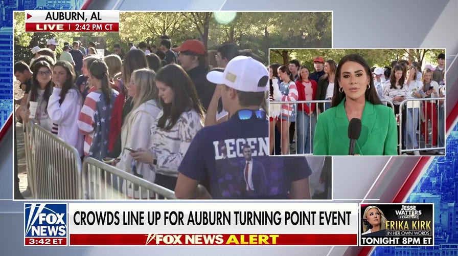 Crowds line up at Auburn for Turning Point USA event