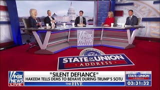 Kellyanne Conway: Taking a stand is different than making a scene - Fox News