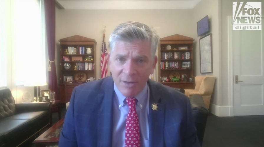 Rep. LaHood says new AI bill directs NSA to create 'security playbook' amid Chinese threats