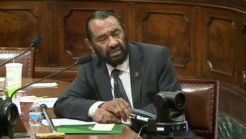 Dem Impeachment advocate tells DHS Secretary Mullin to ‘shut up’ for fending off racism accusations