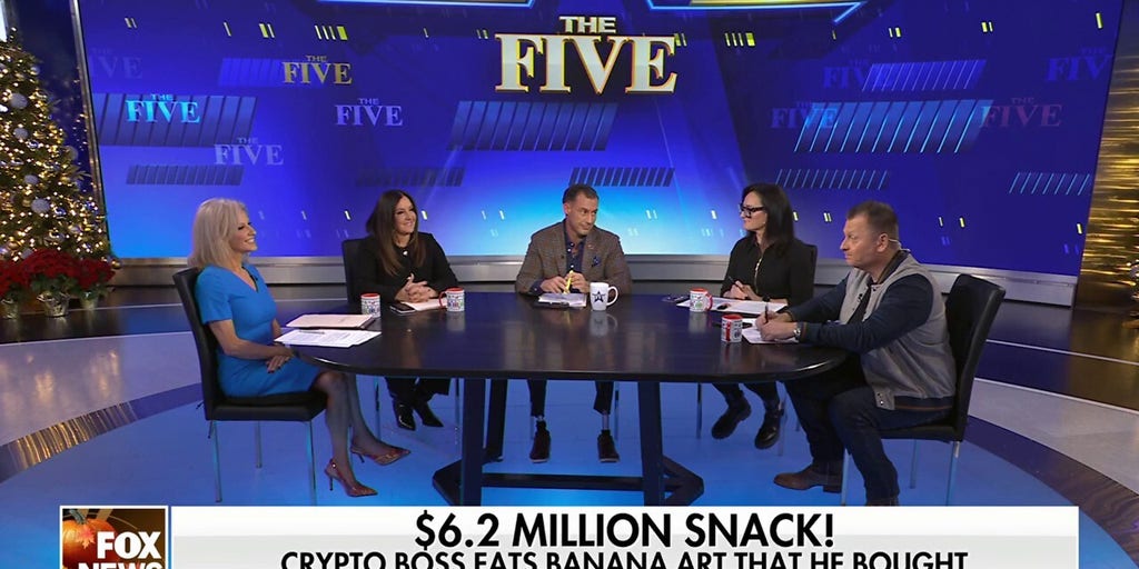 Crypto Boss Eats $6.2M Banana He Bought In Art Sale | Fox News Video