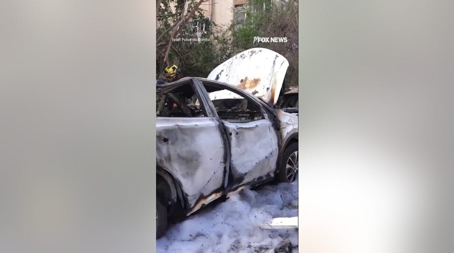 Iranian rocket  onslaught  strikes Tel Aviv injuring 4 people