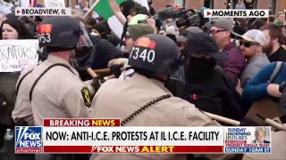 Chaos outside Chicago ICE facility: Rioters clash with police
