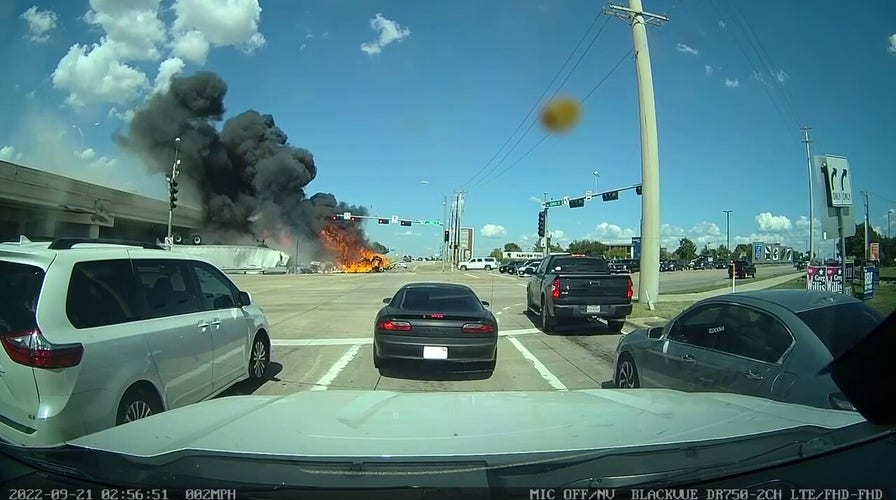 Texas tractor trailer truck careens off overpass, driver killed in fiery crash Texas tractor trailer truck careens off overpass, driver killed in fiery crash