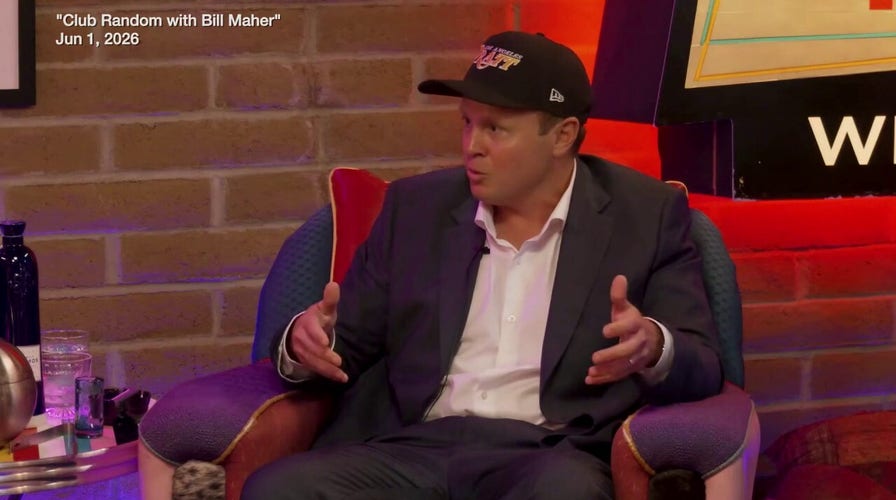 Spencer Pratt le dice a Bill que, si fuera alcalde de Los Ángeles, lo detendría por fumar marihuana delante de los niños