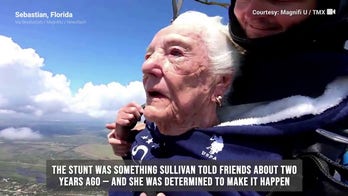 100-year-old WWII nurse skydiving for 1st time in Florida