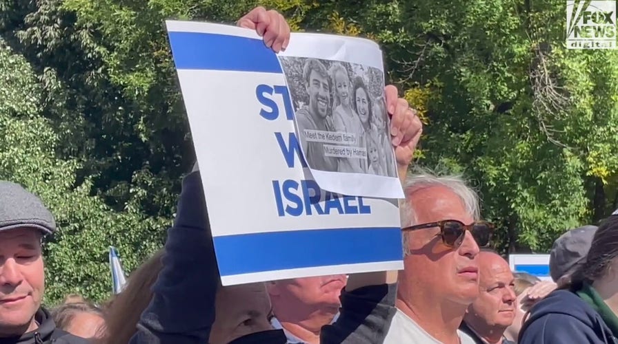'No mercy': Pro-Israel supporters gather in Boston Common, call for Hamas to be destroyed