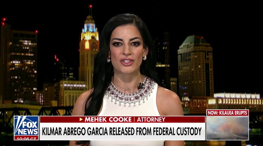 ICE notifies Kilmar Abrego Garcia's lawyers of possible deportation to Uganda after Tennessee jail release