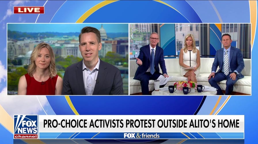 Sen. Hawley, wife on activists targeting SCOTUS justices' homes: 'Assault' on American family