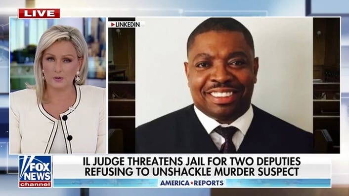 Judge threatens jail for two deputies who refused to unshackle murder suspect
