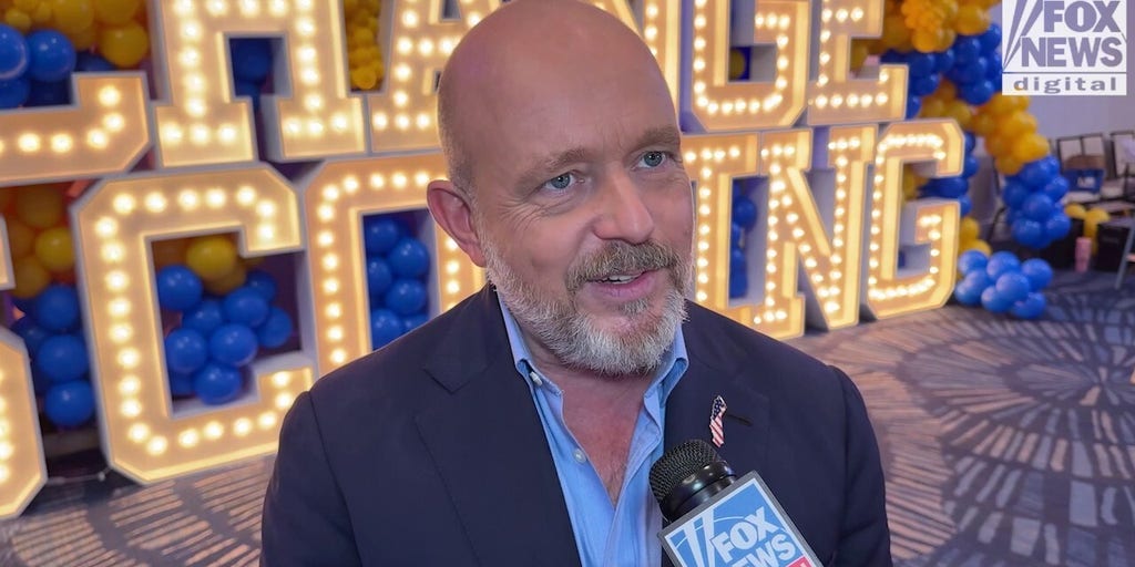 Steve Hilton praises Trump's endorsement, mum on Bianco remaining in race