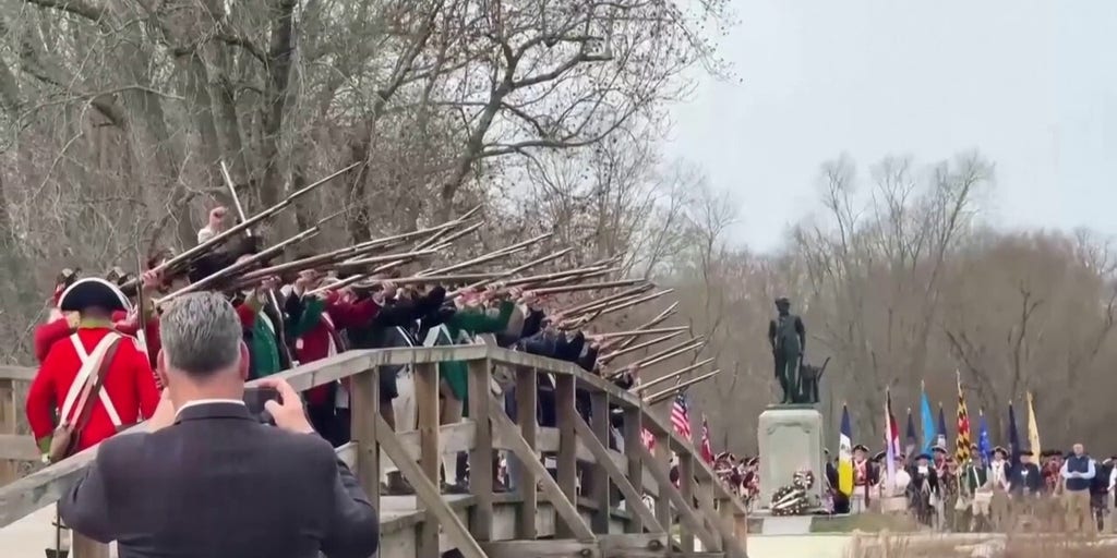 Historical reenactment draws crowds in Massachusetts
