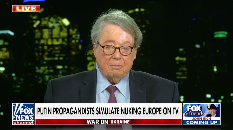 It's a 'very dangerous time,' Russian history expert warns