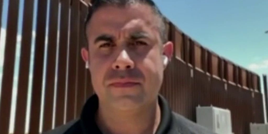 Border Patrol Is Overwhelmed Lt Chris Olivarez Fox News Video 