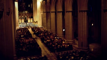 The Washington National Cathedral hosts Christmas Eve service - Fox News