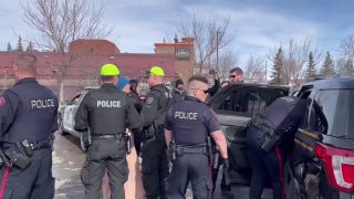 Canadian pastor arrested for second time after protesting drag queen storytime for kids - Fox News