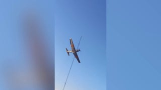 Scary moment when airplane hits metal antenna while pilot performs stunts - Fox News