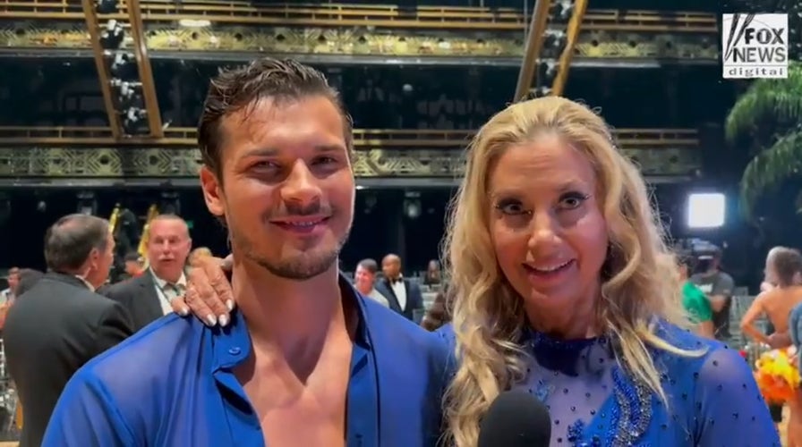 ‘Dancing with the Stars’: Mira Sorvino aims to ‘shine in her own sexy light’