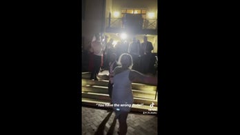 Florida bride hilariously grabs wrong guy on her wedding day in viral TikTok video