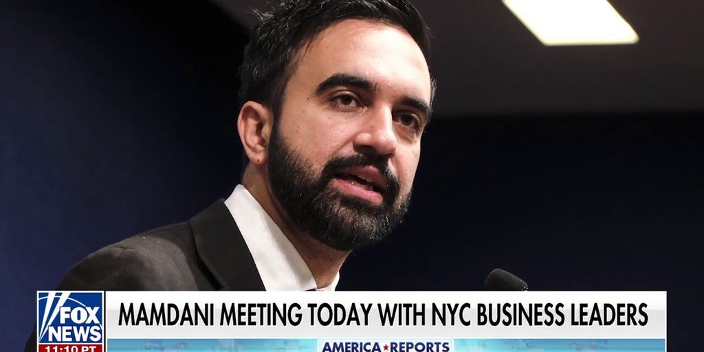 NYC Mayoral Frontrunner Mamdani Meets Sanders, AOC, Business Leaders
