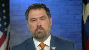 Navy SEALs torch Biden admin: Where is the mandate for saving Americans in Afghanistan?