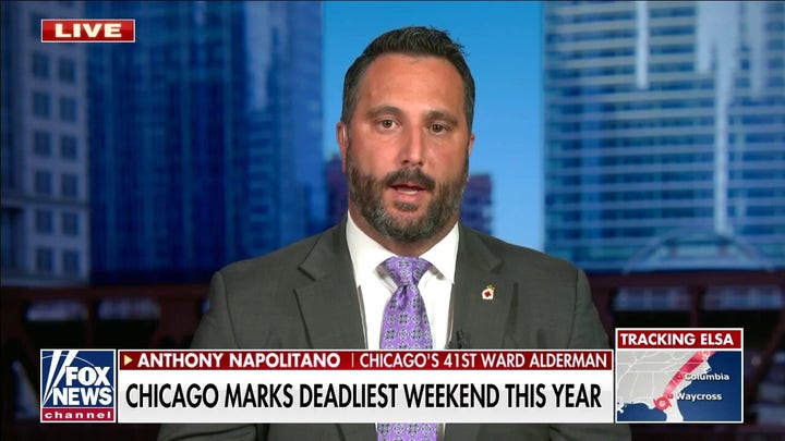 Chicago residents ‘don’t feel safe’ amid shootings: City alderman