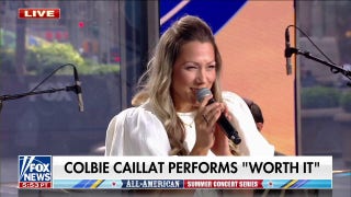 Colbie Caillat performs new single 'Worth It' on 'Fox & Friends' - Fox News