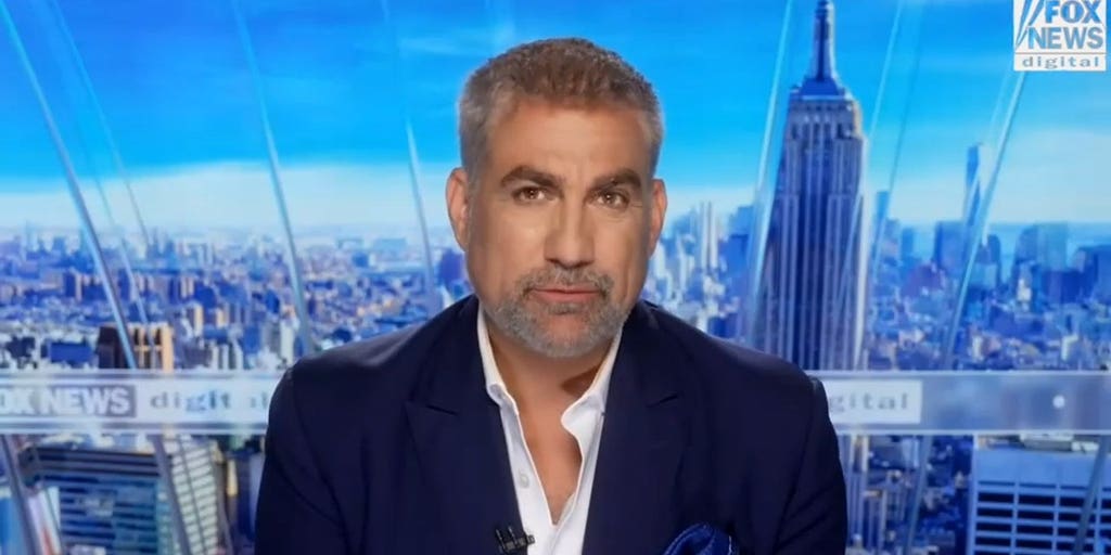 Taylor Hicks says America's 250th birthday is a time 'to celebrate' and 'reflect'