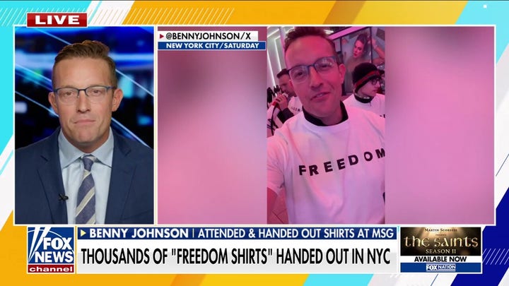 Turning Point USA reparte camisetas con el lema «Freedom» (Libertad) en UFC celebrado en Nueva York.