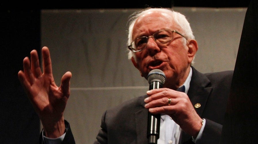 Sanders' defense of Castro stirs outrage among Latino voters