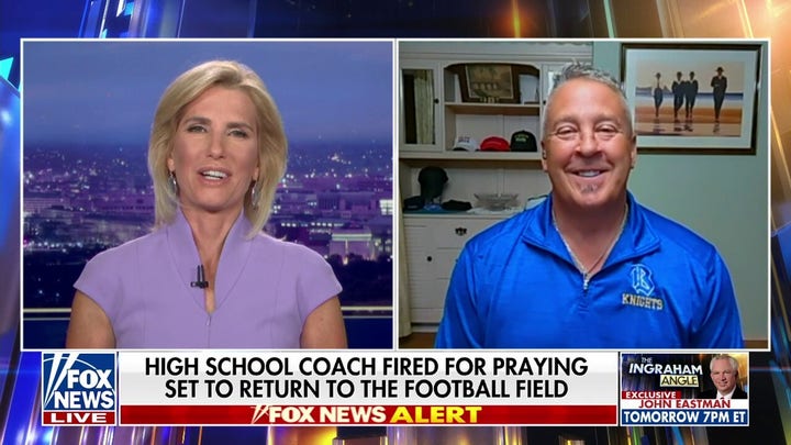  Football coach fired for praying after games set to return to his first game