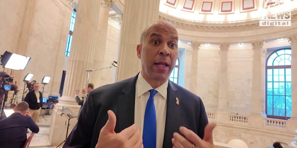 Cory Booker answers whether he should be the Senate Democrats' next leader