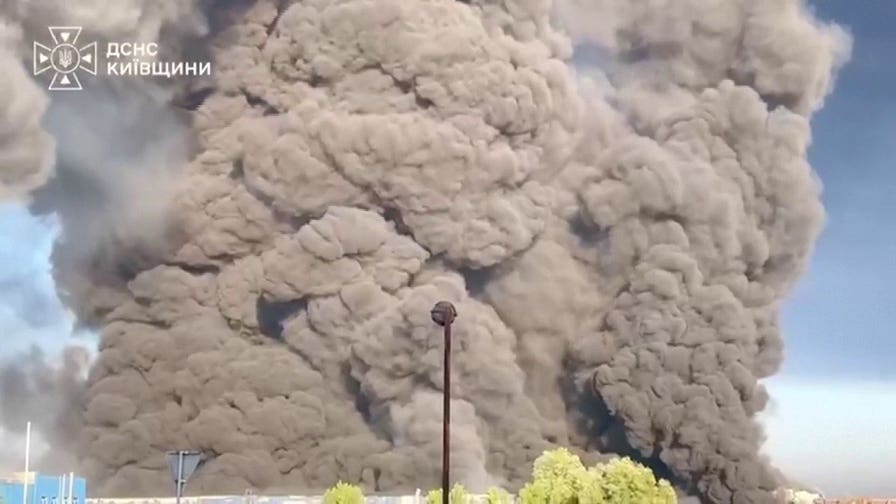 Russia launches massive attack near Kyiv
