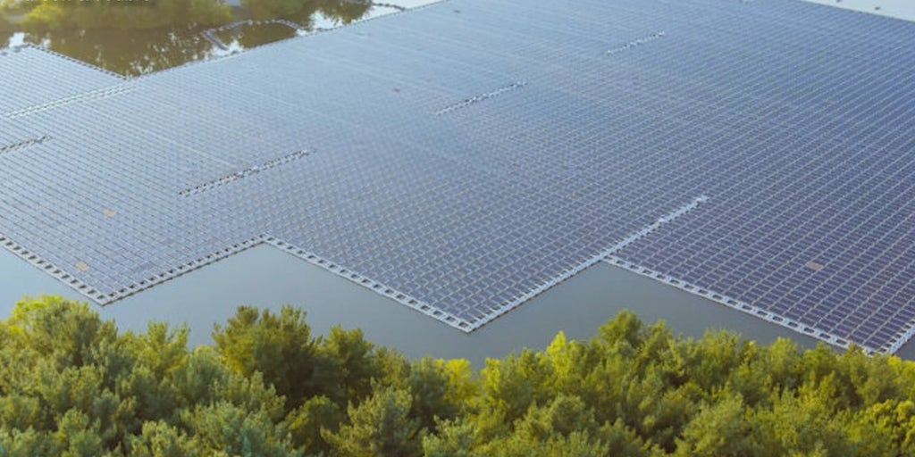 'CyberGuy': Massive floating solar power plant is making waves