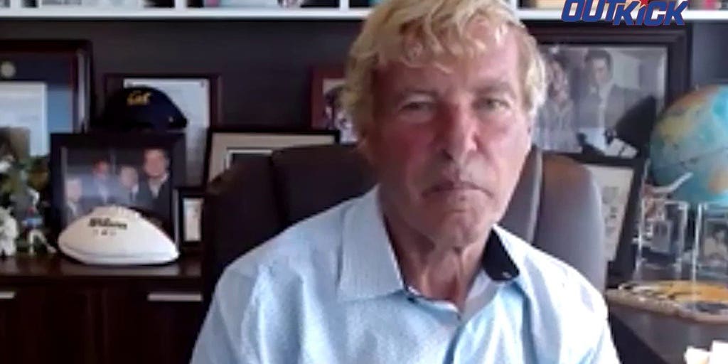 Legendary sports agent explains why he isn't concerned about this 0-2 team
