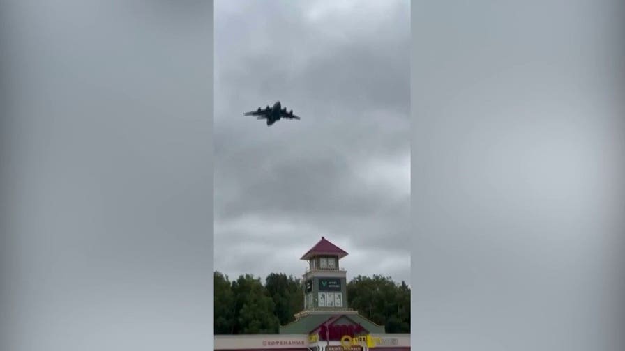 US military plane seen approaching Moscow, Russia airport