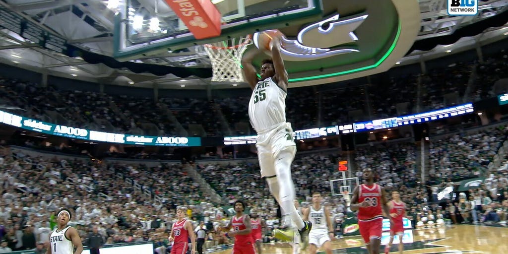 Michigan State's Coen Carr elevates for powerful alley-oop finish against Detroit Mercy