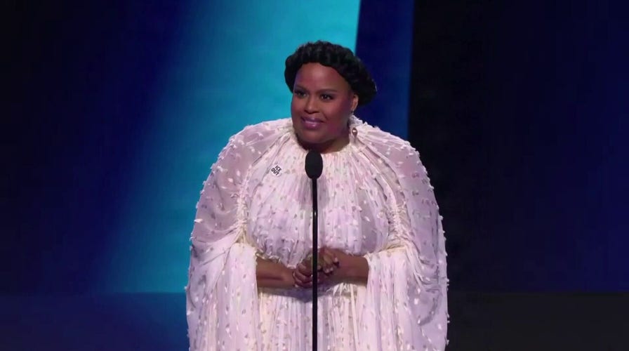 Actress Natasha Rothwell says 'F--- ICE' during grant  ceremony