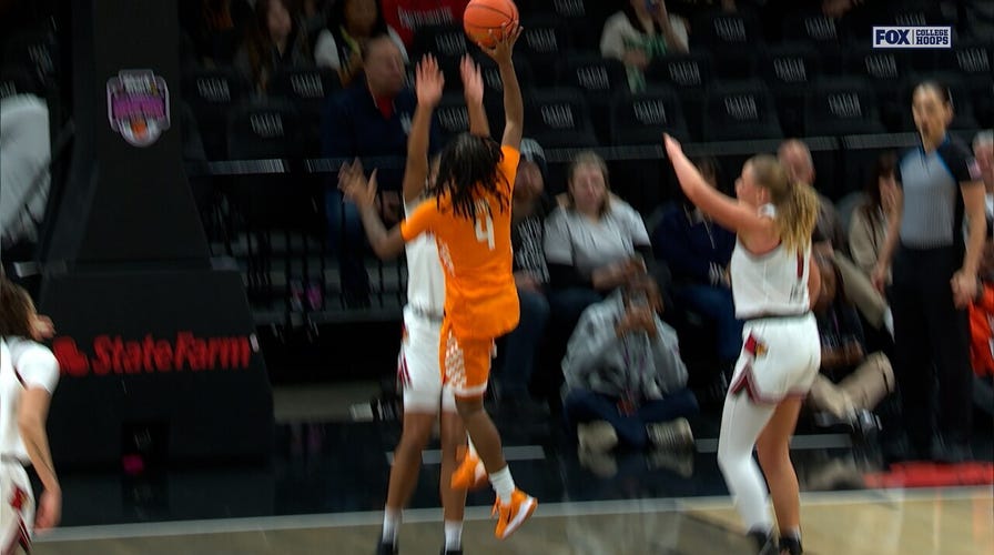 Tennessee's Kaniya Boyd makes and-one to necktie  crippled  against Louisville