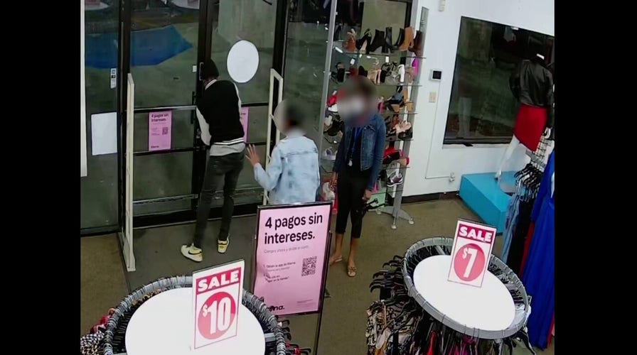 'Impatient thief' in Florida fumbles clothing heist, tries to kick store door open
