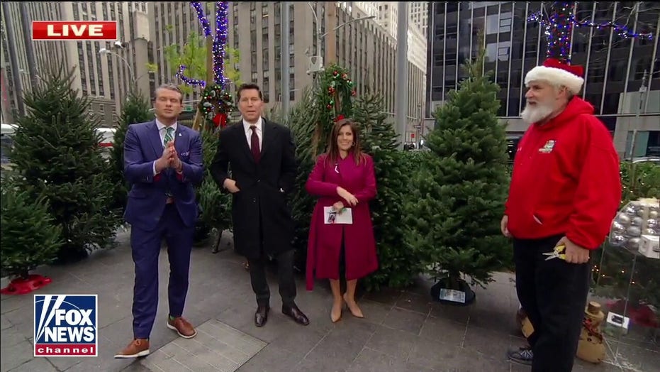 Usps Deadlines For Christmas 2022 Us Postal Service Announces Holiday Shipping Deadlines: How To Make Sure  Packages Arrive By Christmas | Fox News
