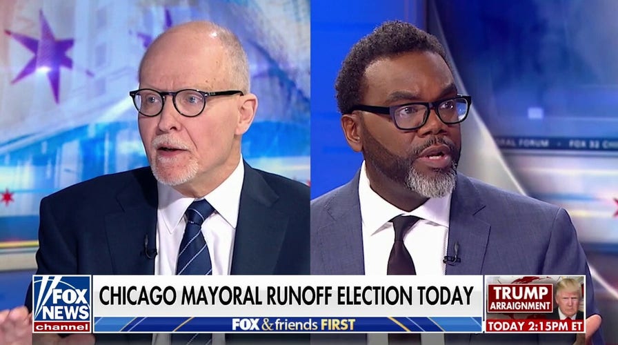 Chicago Democrats Paul Vallas and Brandon Johnson to face off in crucial mayoral runoff