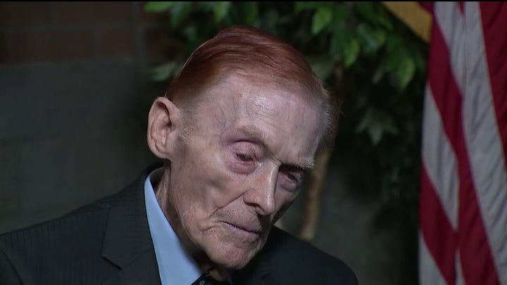 World War II veteran shares his story